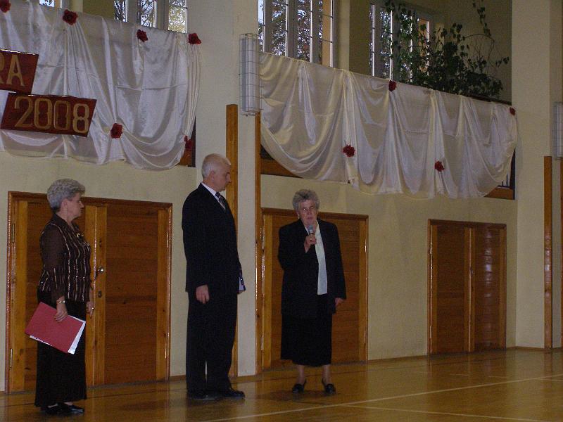 PA180083.JPG - W sali. Część oficjalna. Podziękowanie dla organizatorów od Seniorów.