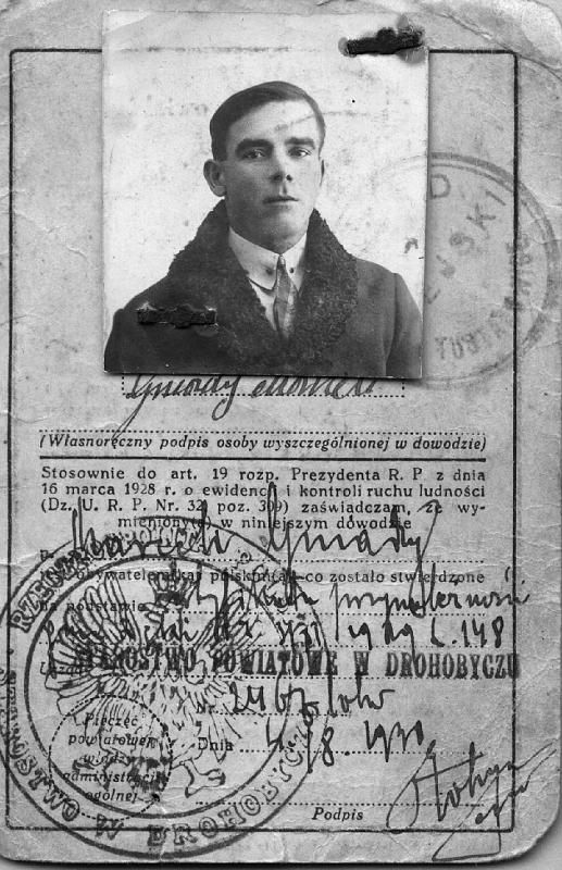 1930-1.jpg - Dowód osobisty z roku 1930 wystawiony na Marcela Gniadego